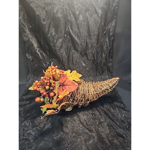Wicker “Horn of Plenty” Cornucopia Fall Decor, Centerpiece Or Hanging, EUC